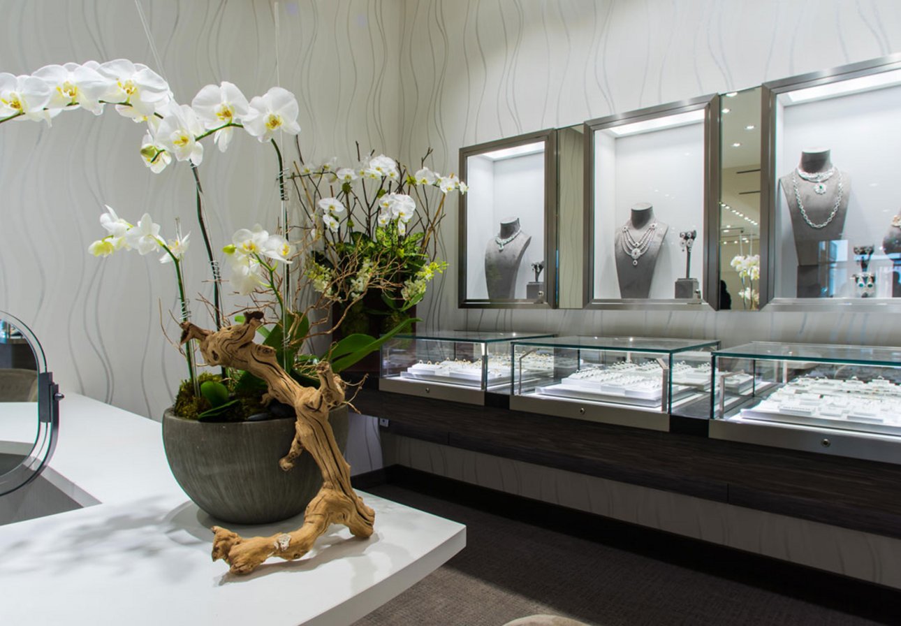 Obrist interior AG - Bhindi Jewelers - Artesia California